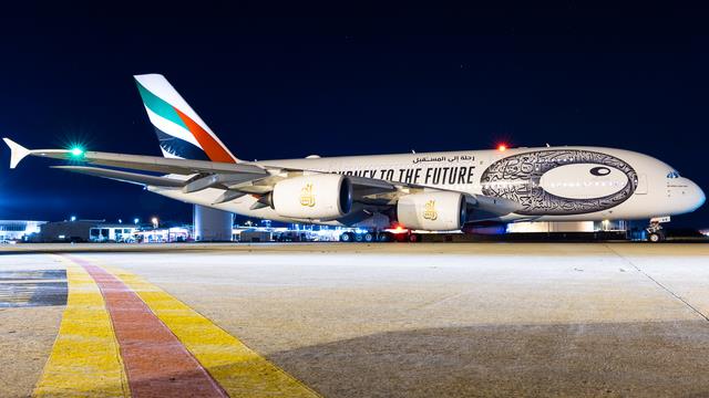 A6-EVK:Airbus A380-800:Emirates Airline